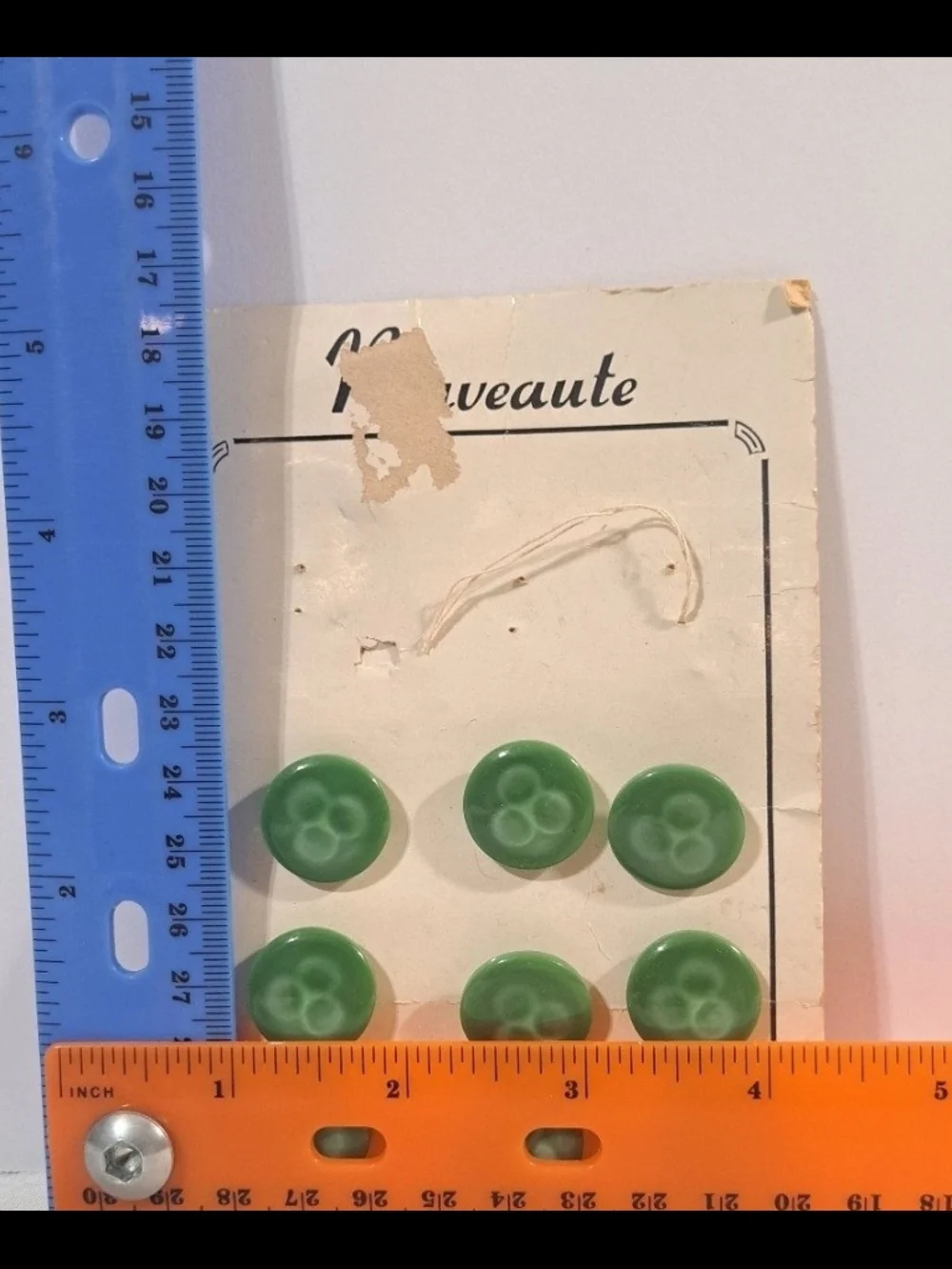 Green Round Vintage-Style Men’s Button Set - Unbranded